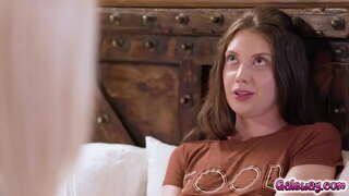 Slapta Meilė Tarp Dviejų Karšto Lesbietės