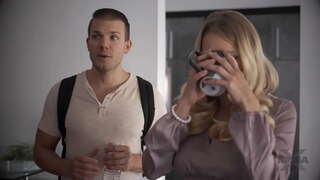 MissaX - Mommy a &#039;Bhalach a&#039; Cuideachadh le