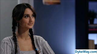 лесбиянка, натуралка һәм укытучысы