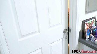 گھر رہنے پی او وی - ربیکا